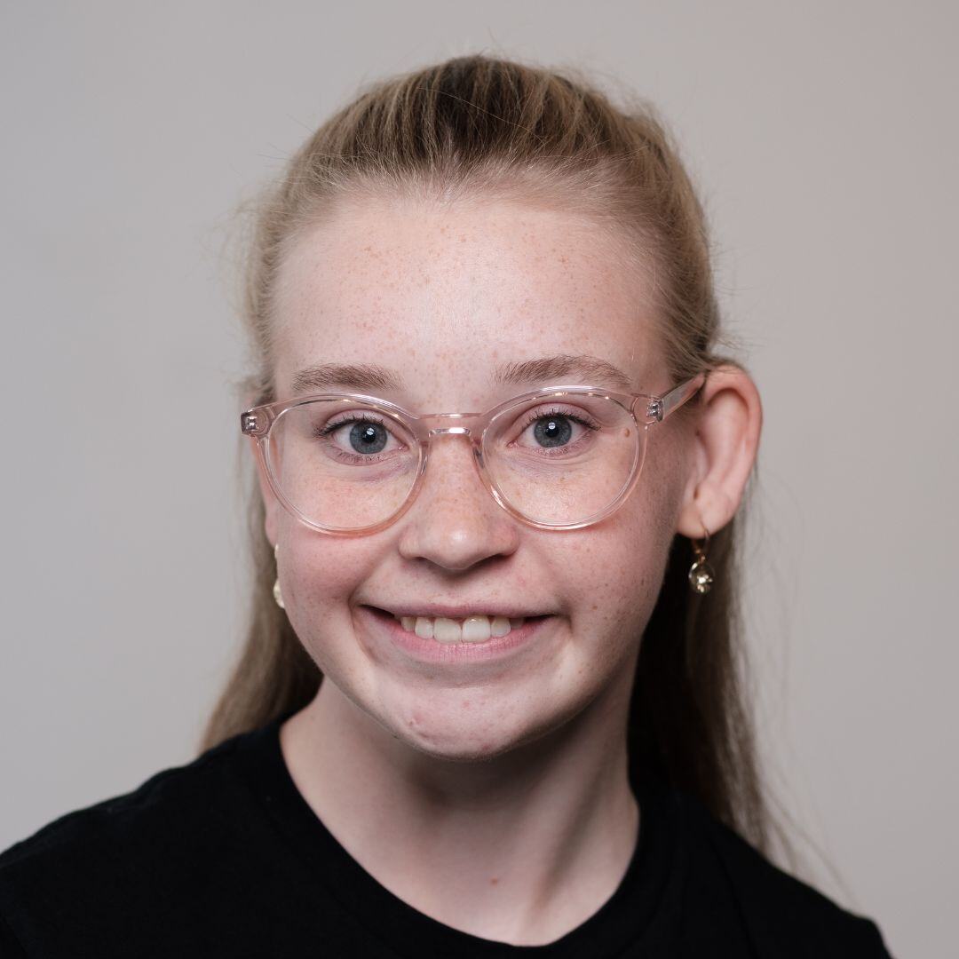 Headshot of Sarah